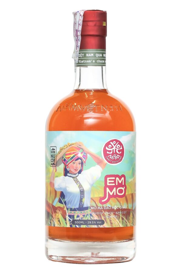 Rượu Em Mơ của Mầm Distillery (mới)
